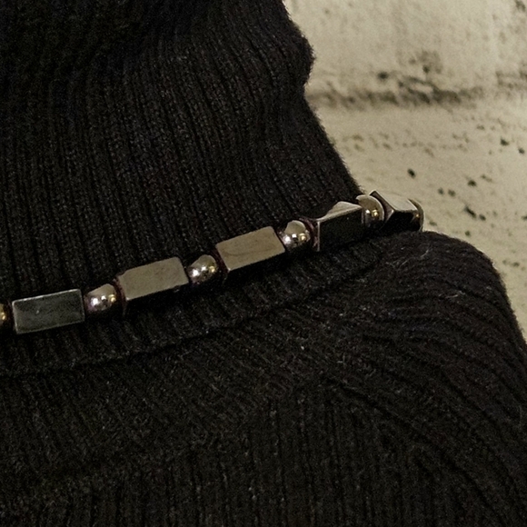 Magnetic Hematite Choker Necklace Unisex Metallic Beaded Minimalist Strand - Picture 5 of 5